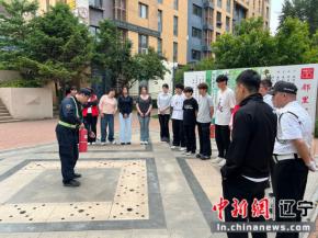 端午“粽”动员 打造幸福新社区